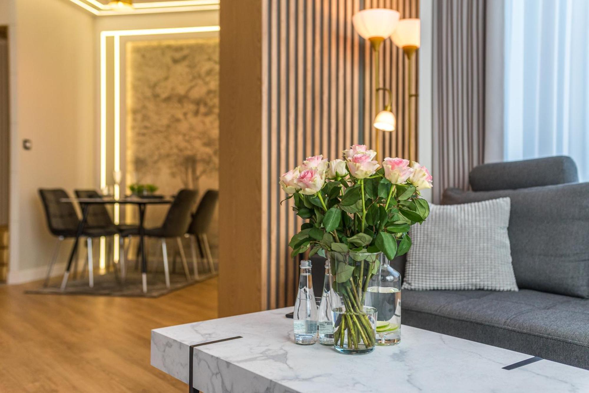 Q18 Aparthotel Быдгощ Экстерьер фото
